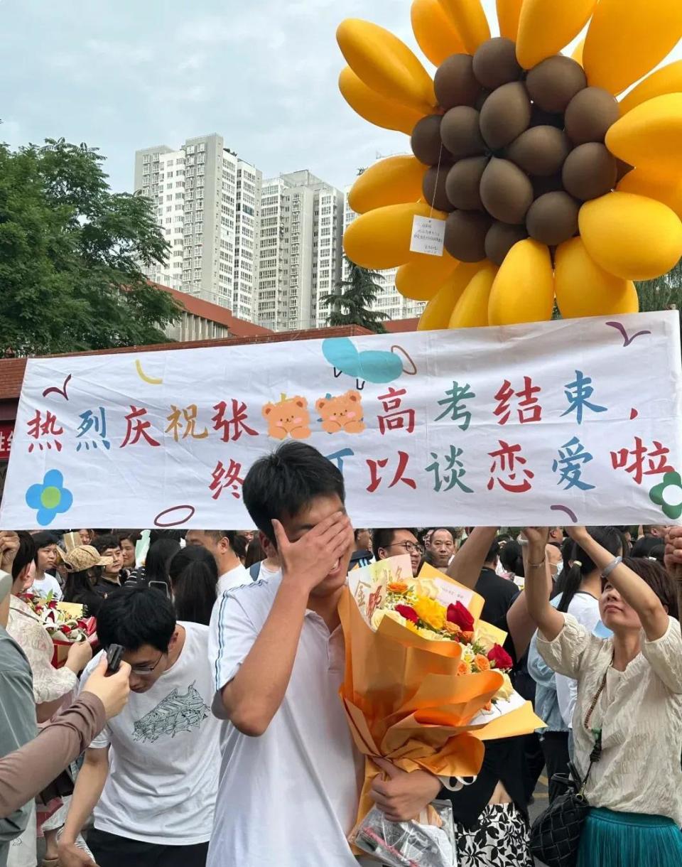 Scout迎来二十赛季出色发挥，C9观众热烈欢呼！赢得满堂喝彩(scout有什么冠军)