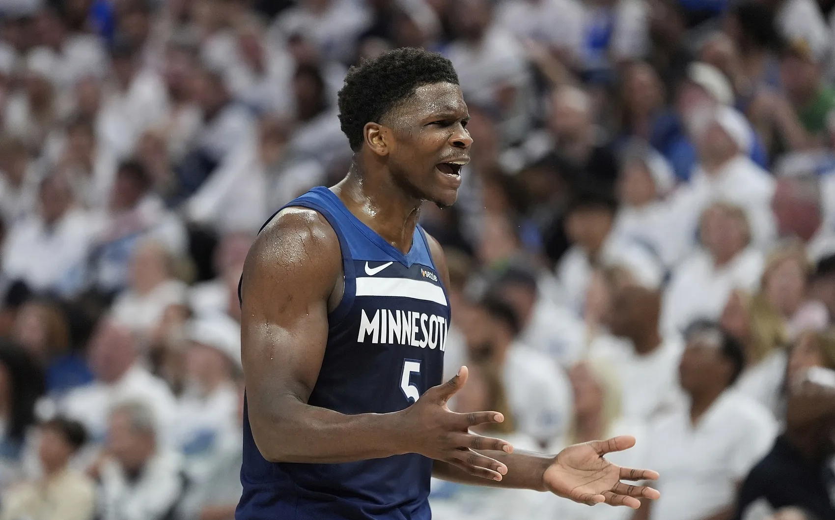 NBA总决赛加时末段再迎强敌,萨克拉门托国王更衣室发声,主帅态度——更衣室稳定,训练强度明显提升的简单介绍 NBA总决赛加时末段再迎强敌,萨克拉门托国王更衣室发声,主帅态度——更衣室稳定,训练强度明显提升的简单介绍