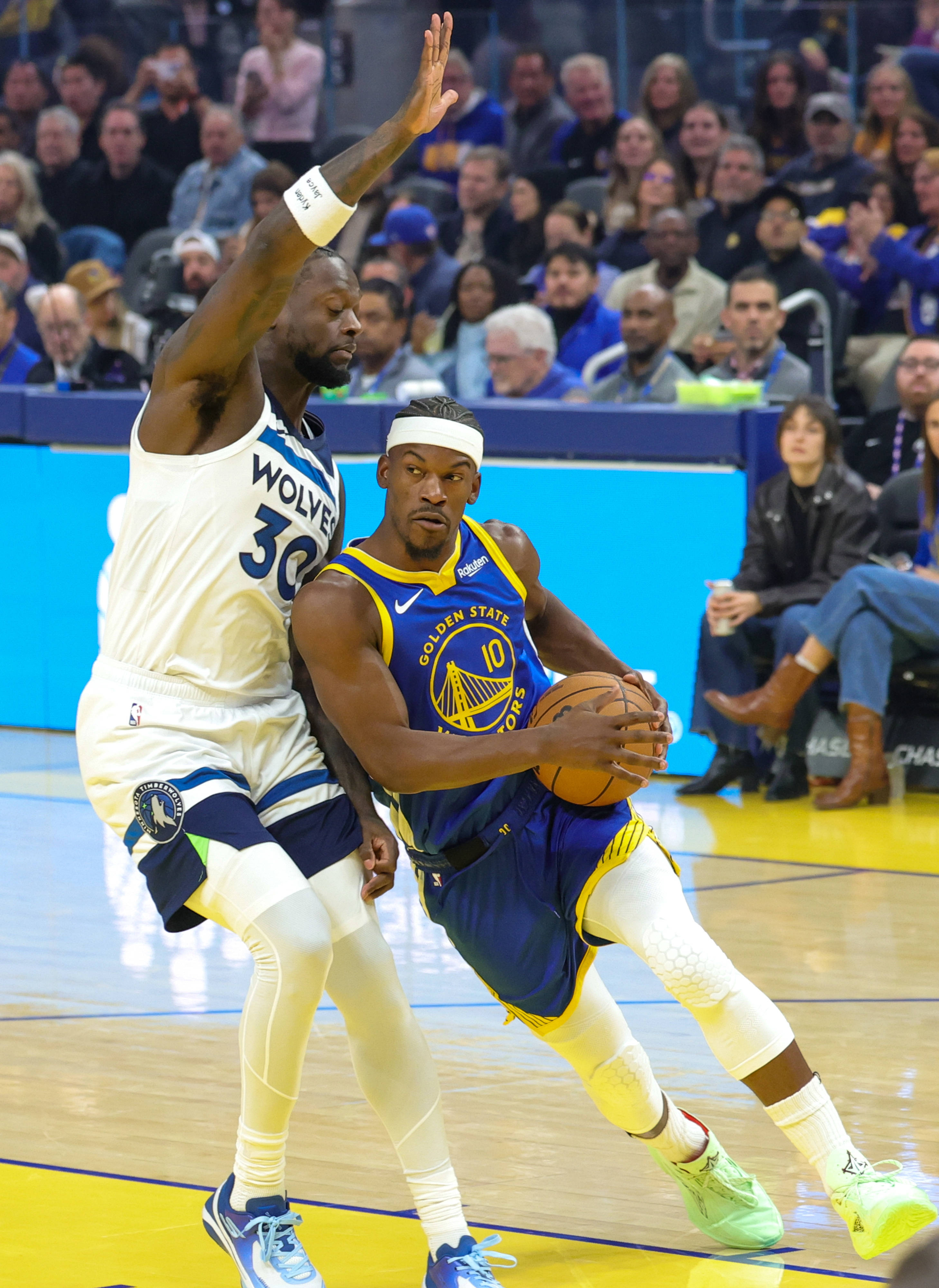 关于明尼苏达森林狼赛后单刀错失；志在NBA常规赛名次提升；球迷炸锅；医务组通报恢复的信息