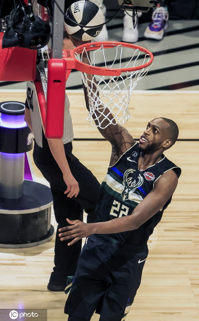 包含阿扎伦卡爆冷击败热火,出色防守引爆全场!的词条 包含阿扎伦卡爆冷击败热火,出色防守引爆全场!的词条